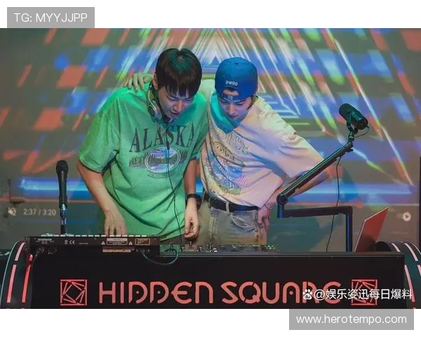 救命!田柾国公主抱车银优立牌狂奔,可爱到犯规 救命!田柾国公主抱车银优立牌狂奔,可爱到犯规